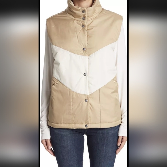 North Face Puffer Vest - Picture 12 of 13